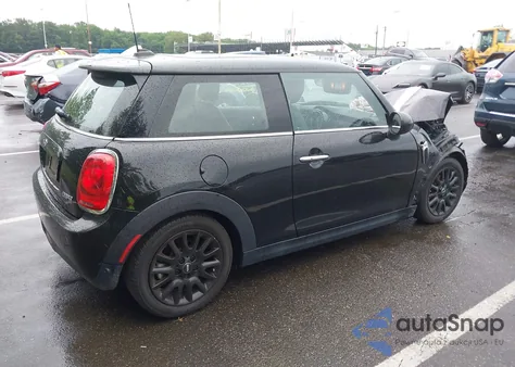 2018 Mini Hardtop Cooper/Oxford Edition from USA, damaged, VIN WMWXP5C56J2G63724